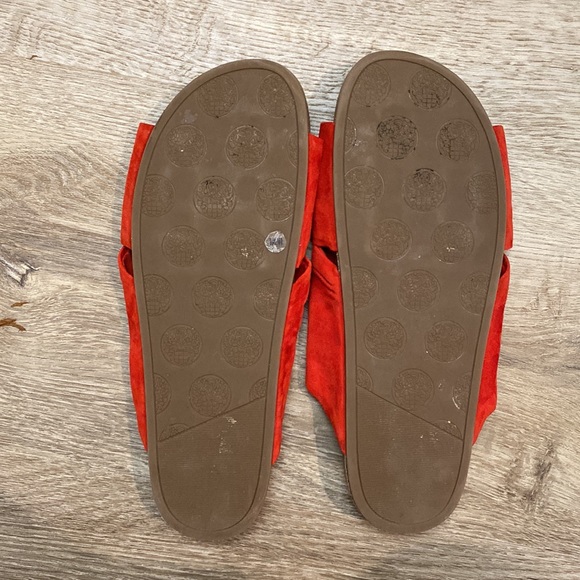 Vince Camuto Tie Slides - Picture 3 of 3